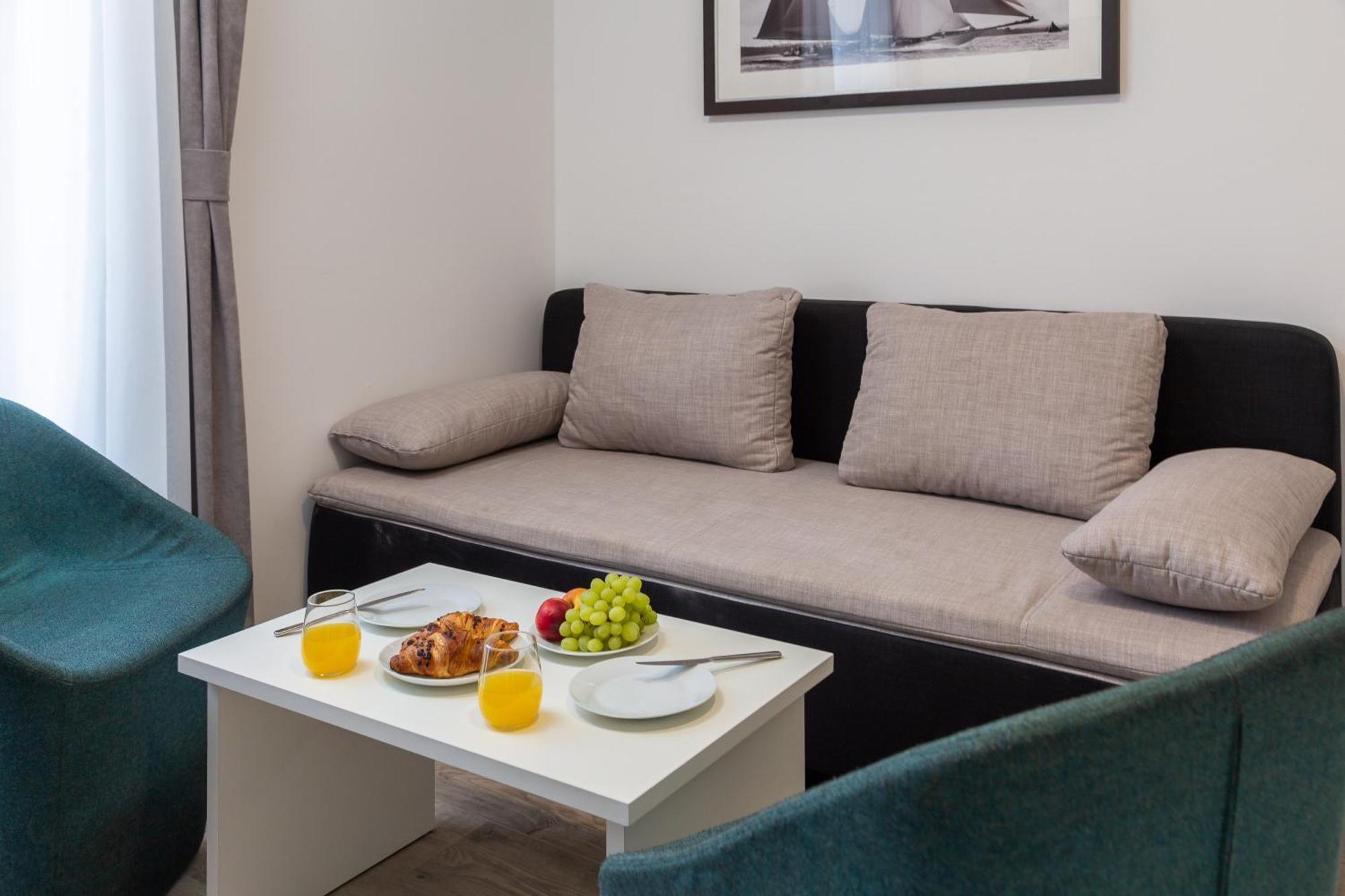 Beachfront Providenca With Free Parking Apartament Makarska