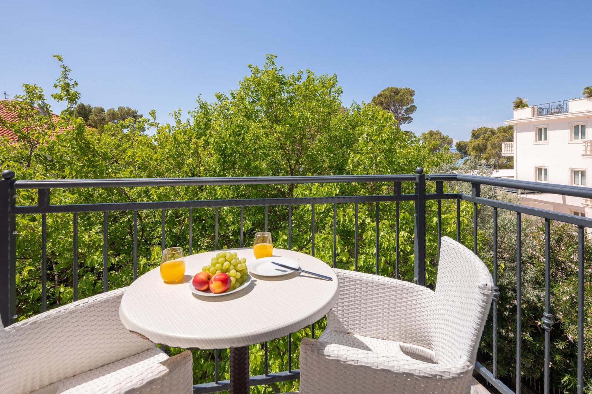 Beachfront Providenca With Free Parking Makarska