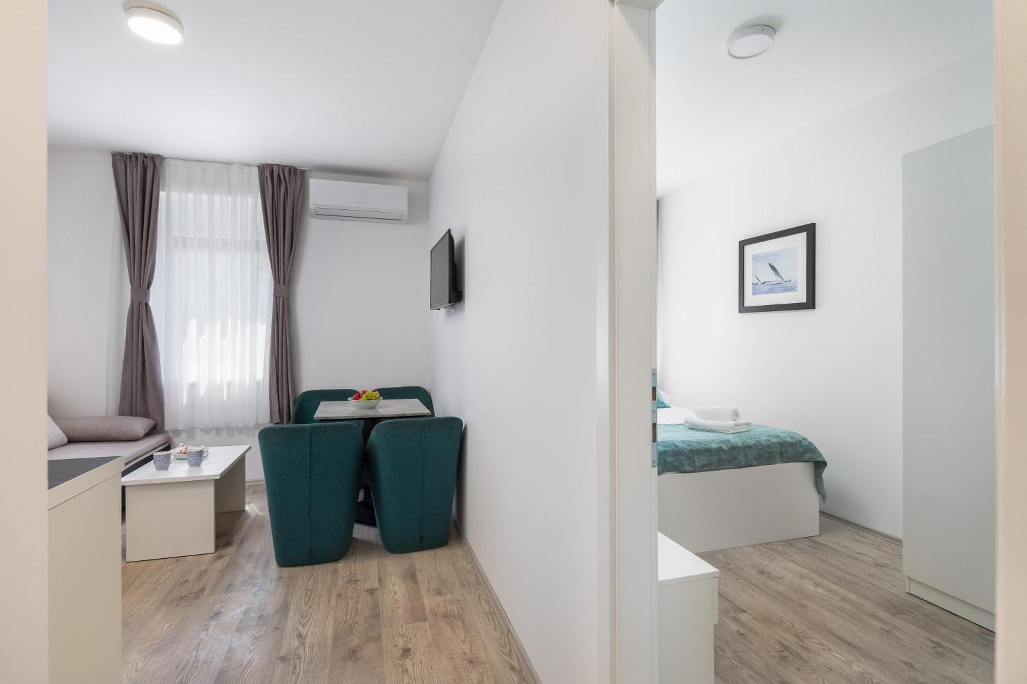 Apartment Beachfront Providenca With Free Parking Makarska