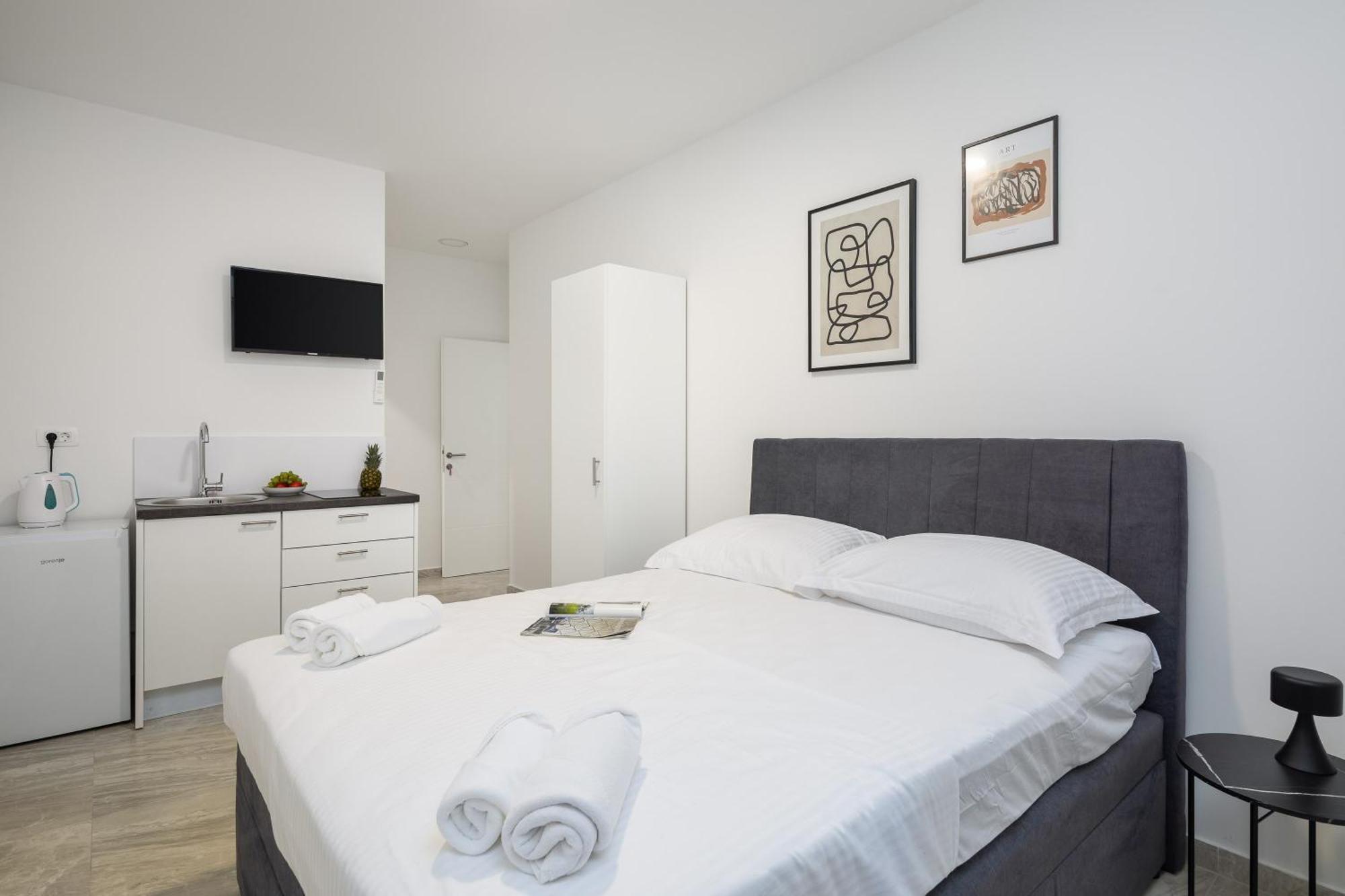 Apartment Beachfront Providenca With Free Parking Makarska