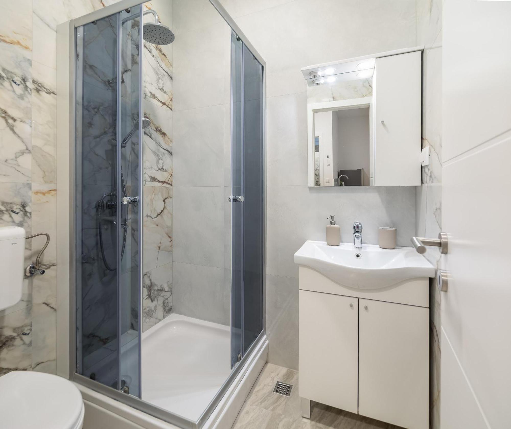 Apartment Beachfront Providenca With Free Parking Makarska