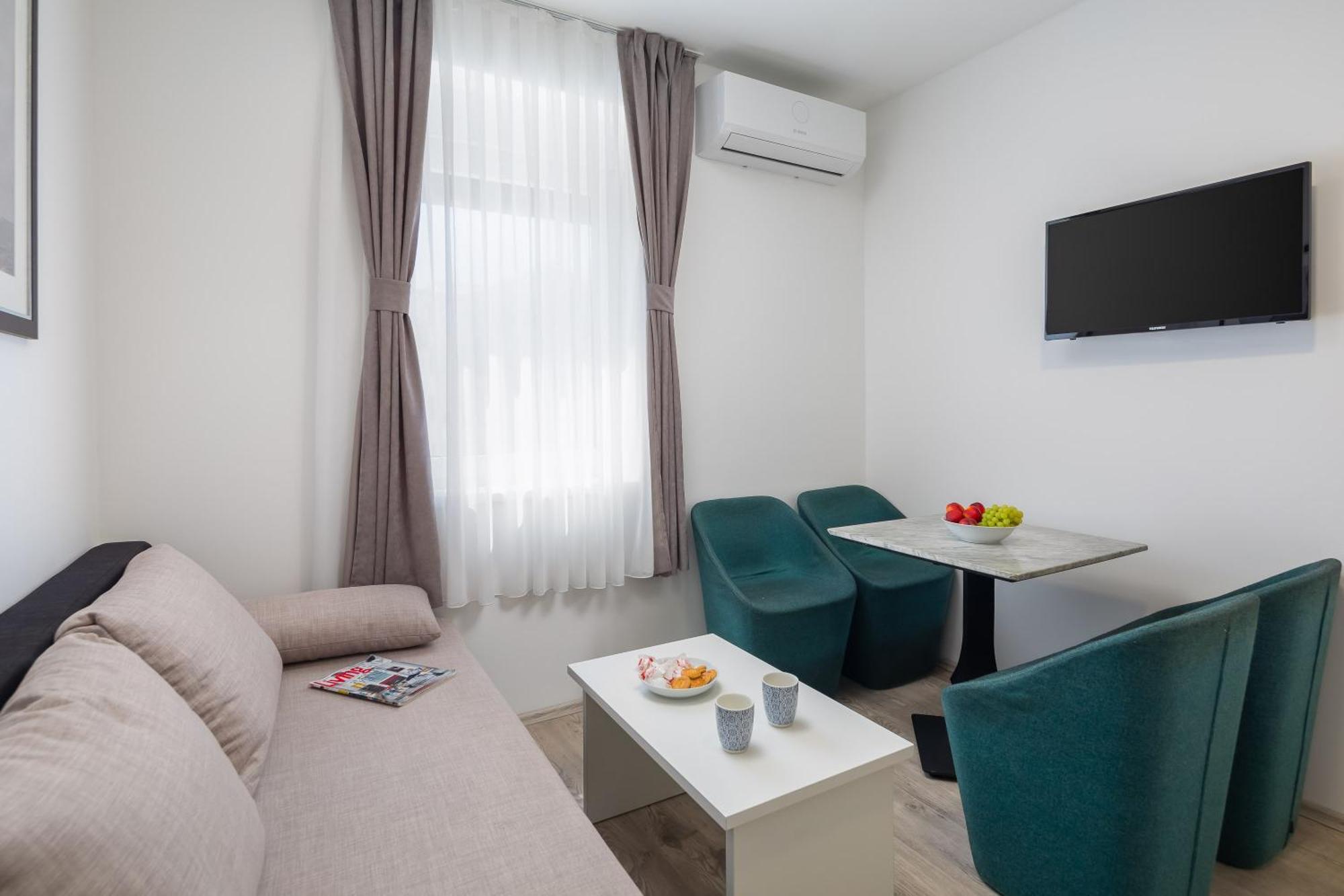 Beachfront Providenca With Free Parking Appartement Makarska