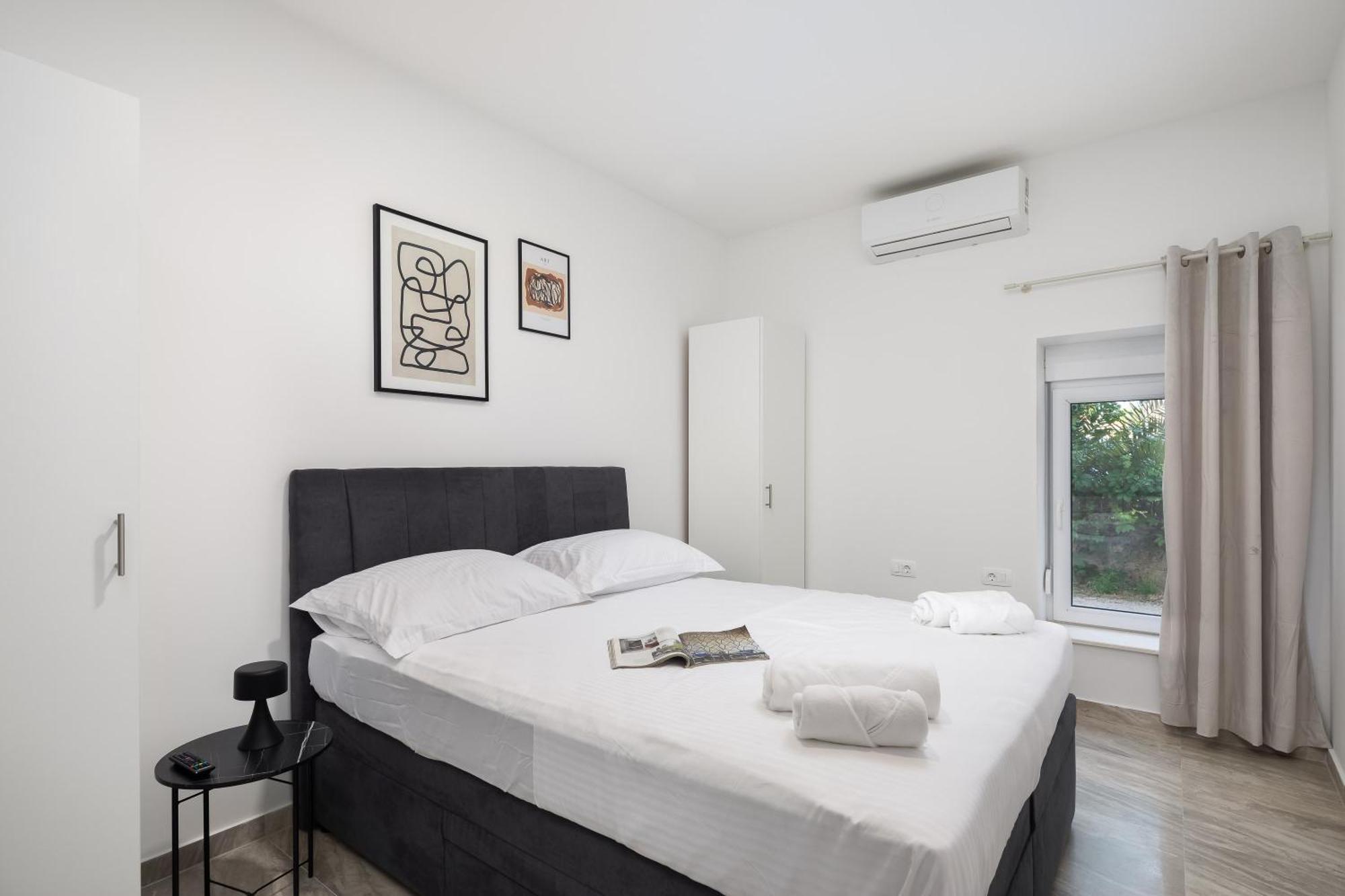 Beachfront Providenca With Free Parking Appartement